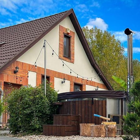 Vila Posteleki Vendeghaz-Nyugalom Szigetei Gyula Exteriér fotografie